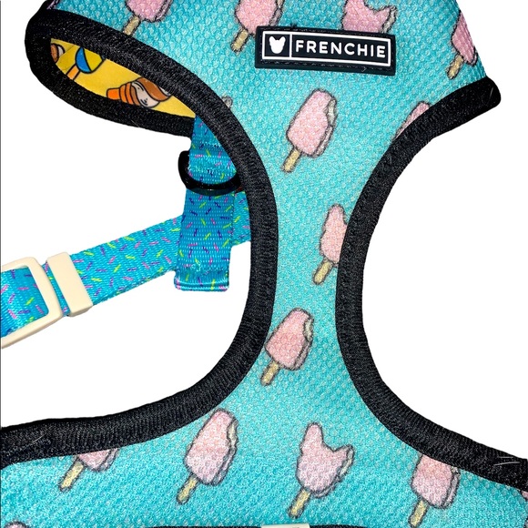 Frenchie Duo Reversible dog harness, Size Medium & Cooling Bandana, EUC - Picture 4 of 11